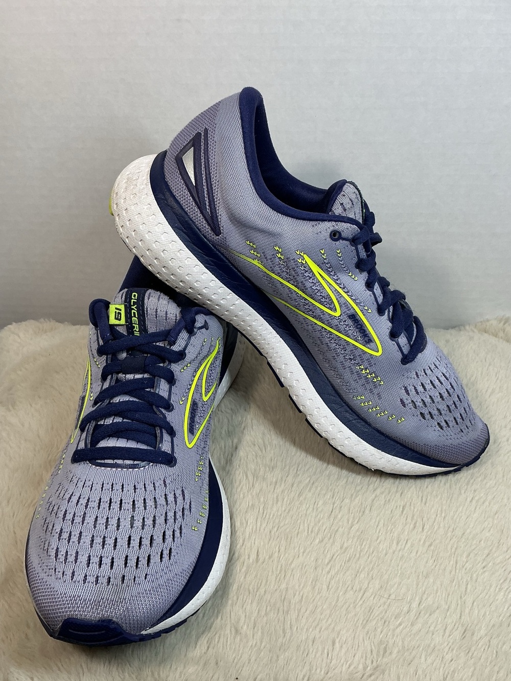 Brooks Glycerin 19 Women’s Running Shoes Size 9 Medium B Blue Gray Purple